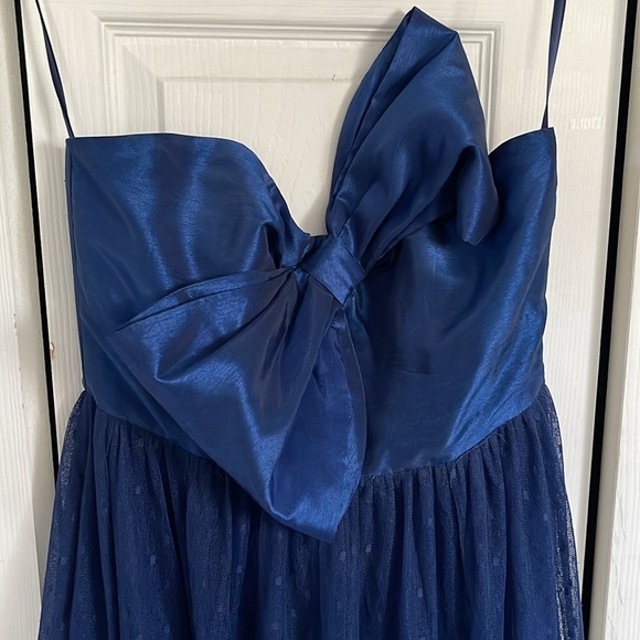 NWT || ANTHROPOLOGIE dress || size 6 - Picture 5 of 7